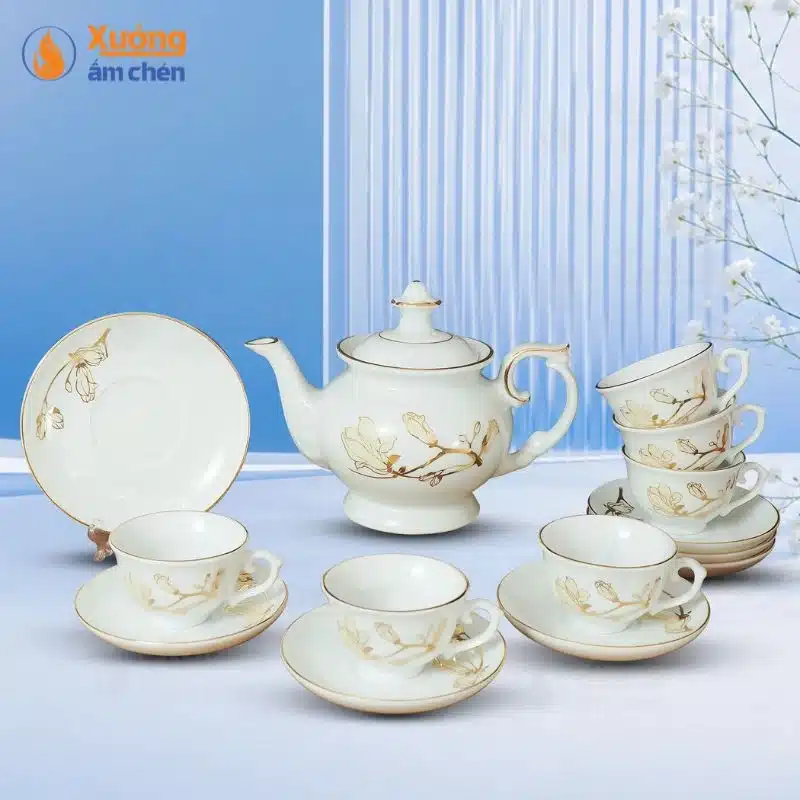 Bộ Ấm Trà Đài Các Hoa Mộc Lan Viền Vàng
